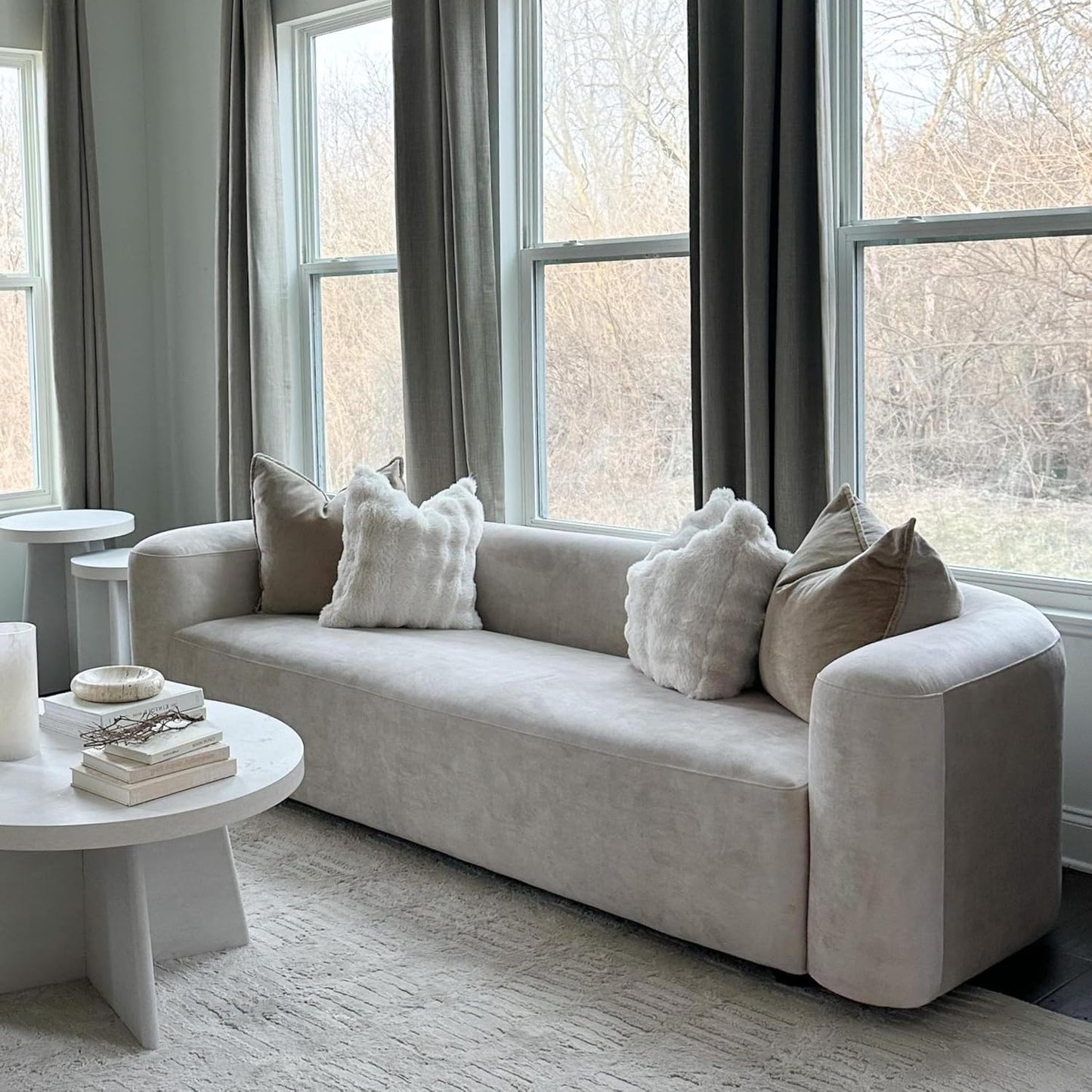 Minimalist Luxury Modern Tight Curved Style Comfy Couch