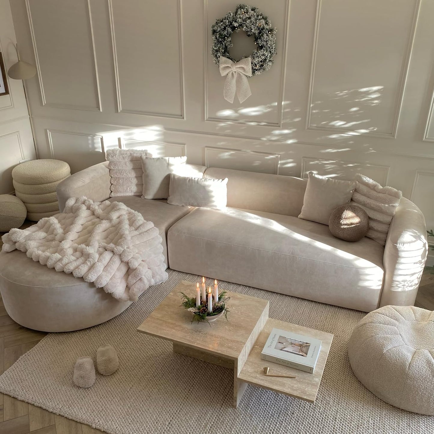 Minimalist Luxury Modern Tight Curved Style Comfy Couch